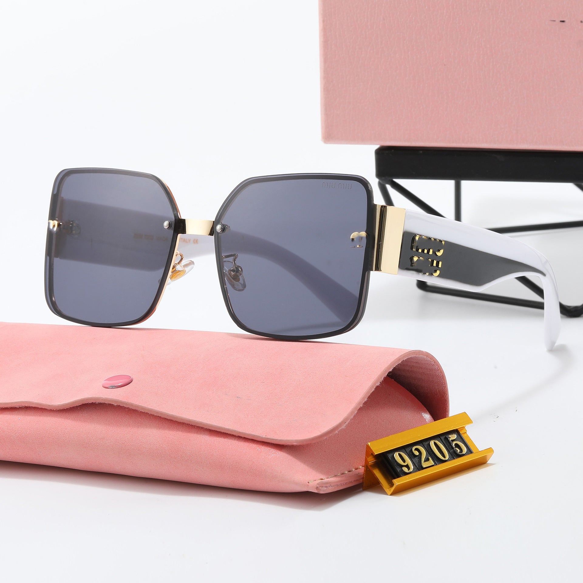 M New European and American Style ins Internet Celebrity Style One-Piece Round Frame Sunglasses for Women Fashionable Acetate Glasses with Strap logo