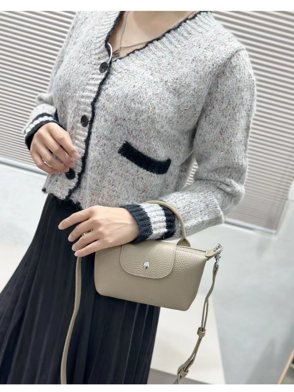 Dumpling Bag Top Layer Cowhide Niche Phone Bag Crossbody Small Bag Casual Genuine Leather Women's Bag Multifunctional Coin Purse