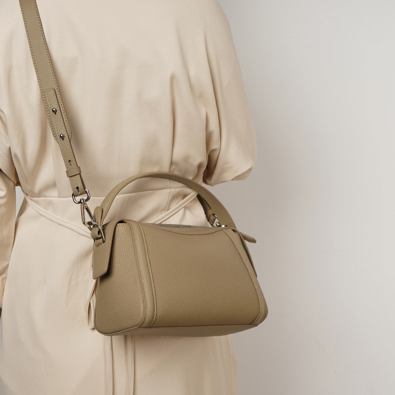 New Top Layer Cowhide Boston Bag Fashion Women's Bag Simple Texture Cowhide Shoulder Crossbody Bag Niche Design Sense