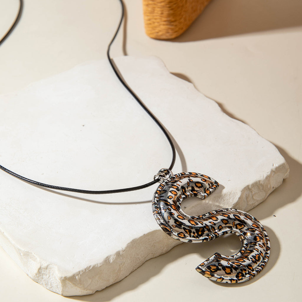 European and American New Style Personality Mesh Round Pendant Necklace for Women Elegant Simple Textured Round Pendant Rope Chain Necklace