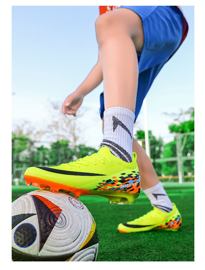 New Large Size Long Spike Football Shoes Low Top Youth Competition Training Student Football Sports Shoes