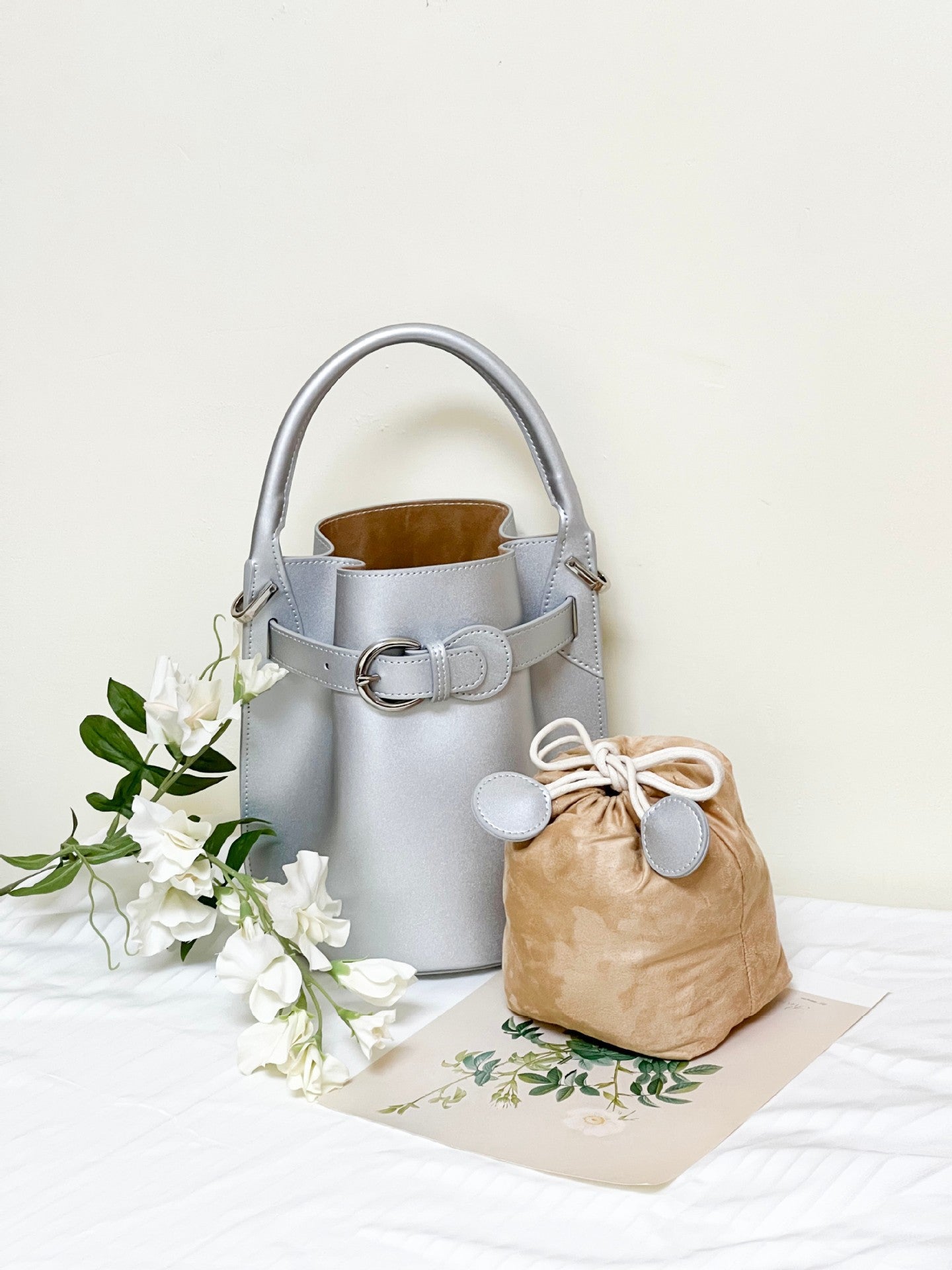 Frosted Leather Bucket Bag Genuine Leather Korean Style Versatile Niche Design Light Luxury Handbag Single Shoulder Crossbody Women's Bag Large Capacity
