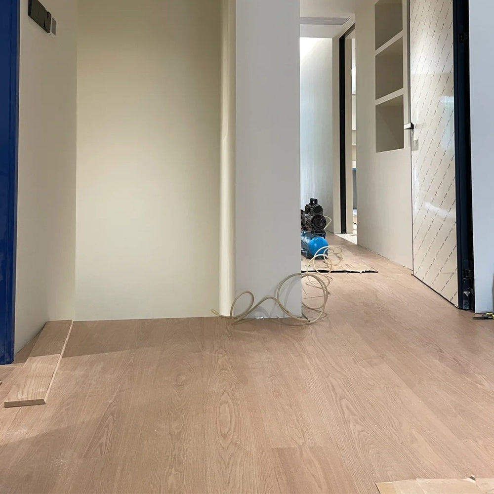 Moisture-Resistant Waterproof Ash Engineered Wood Flooring Durable Solid Hardwood Floor High-End Residential Commercial Outdoor