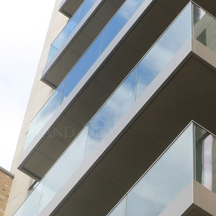 Outdoor Stainless Steel Balcony 12mm Glass Railing Balustrade Designs