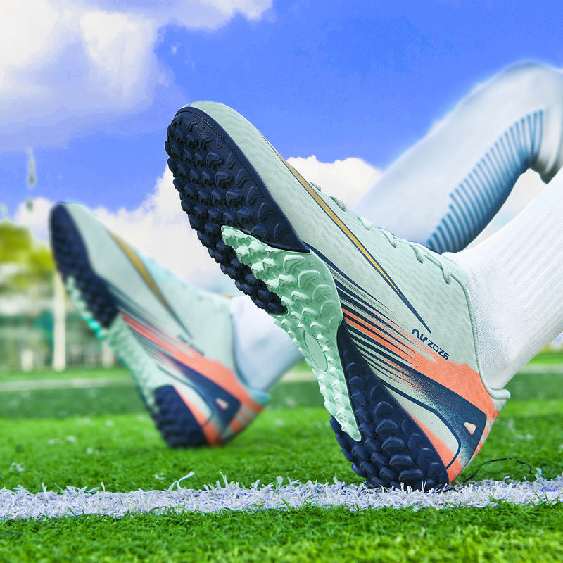 2025New Breathable Football Shoes for Men and Women Students Long Spikes Youth Grass Flat Ground Broken Spikes Training Shoes