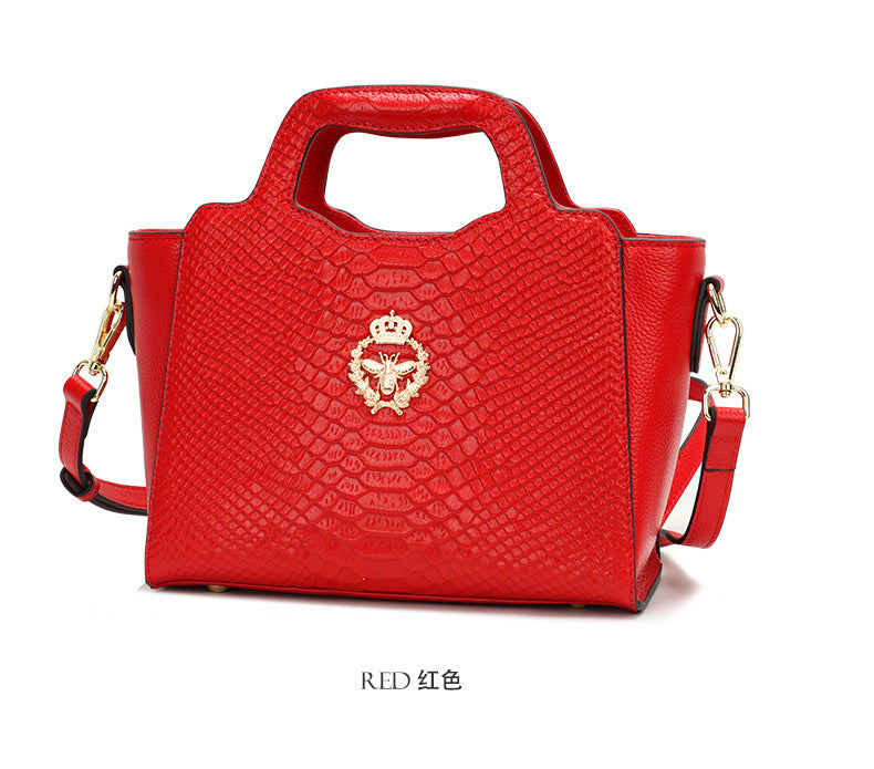 Spring and Autumn New European and American Fashion Women's Bag Fashion Handbag Large Personality Niche Versatile Handheld Crossbody Women's Bag