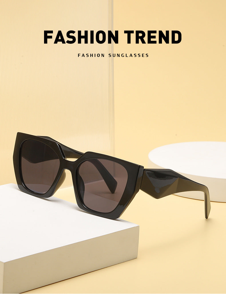 New Fashion Cat Eye Wide Leg Sunglasses for Women with High-end Feel ins Wholesale full frame sunglasses UV protection