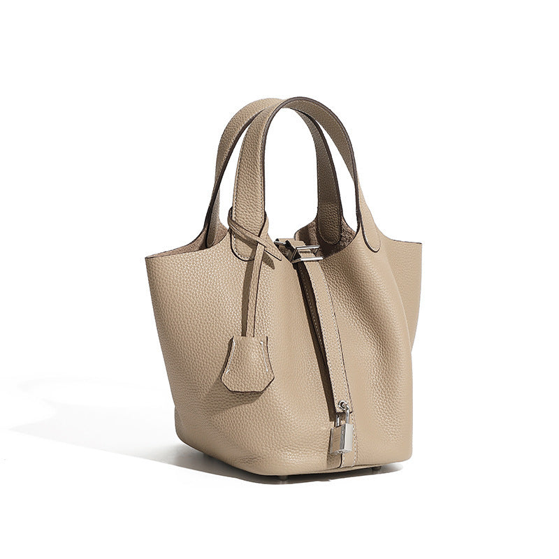 Top Layer Cowhide Vegetable Basket Bag for Women, Light Luxury Versatile Handbag, Niche Design, High-Quality Texture, Large Capacity Bucket Bag