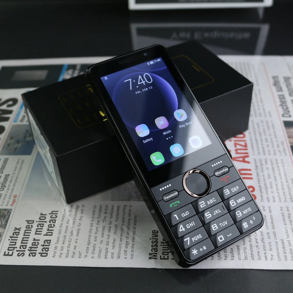 3.5Touchscreen Button Android Smartphone4G Universal Dual SIM2+16Large battery WIFI