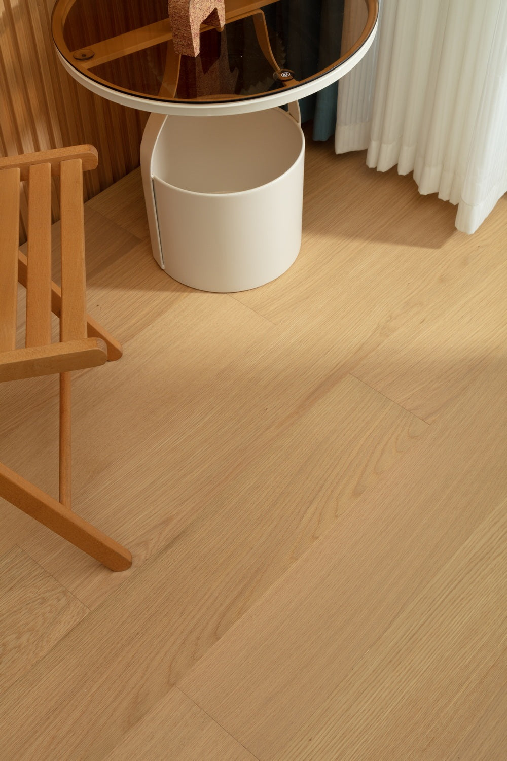 SK 1201 Full Birch Multi-layer Core Solid Wood Oak Veneer 1.2mm Skid-resistant Lock Joint Engineered Flooring