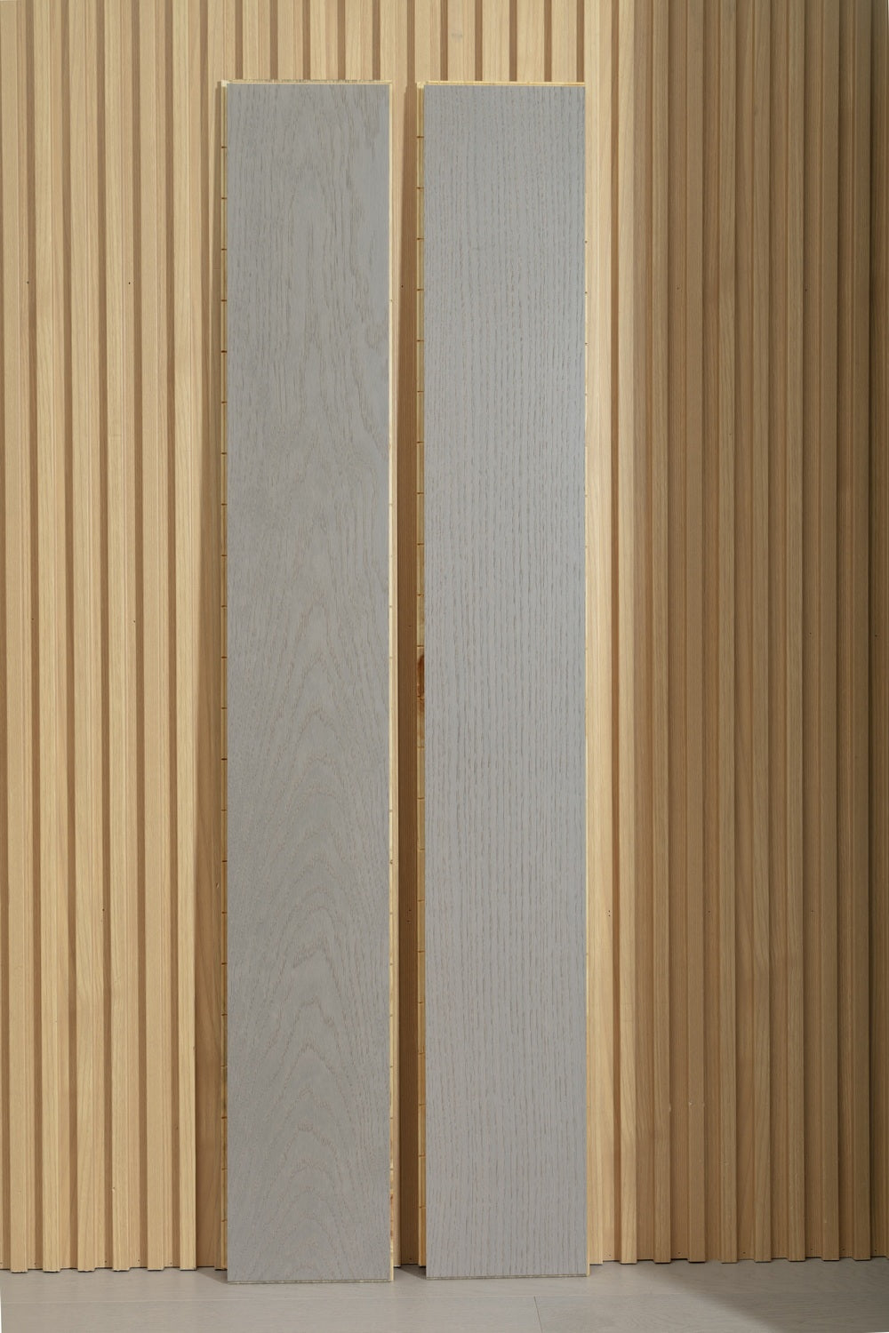 SK 1203 Full Birch Multi-layer Core Solid Wood Oak Veneer 1.2mm Skid-resistant Lock Joint Engineered Flooring
