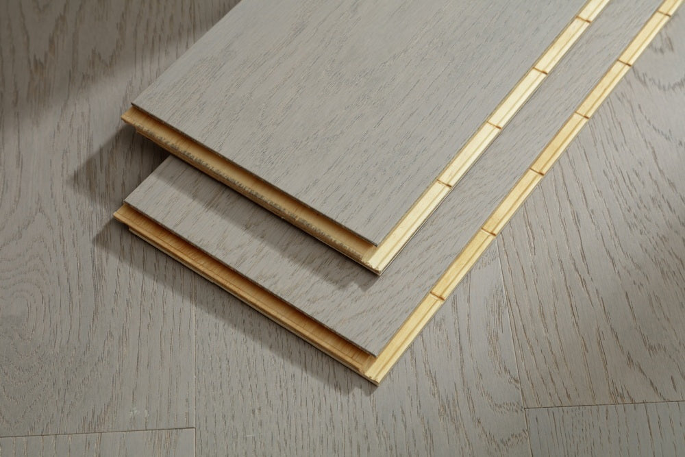 SK 1203 Full Birch Multi-layer Core Solid Wood Oak Veneer 1.2mm Skid-resistant Lock Joint Engineered Flooring