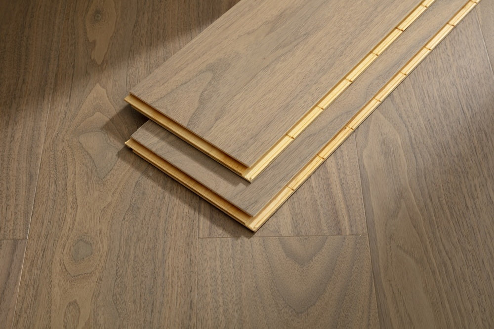 SK 1205 Full Birch Multi-layer Core Solid Wood Black Walnut Veneer 1.2mm Skid-resistant Lock Joint Engineered Flooring