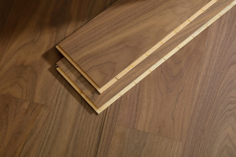 SK 1206 Full Birch Multi-layer Core Solid Wood Black Walnut Veneer 1.2mm Skid-resistant Lock Joint Engineered Flooring