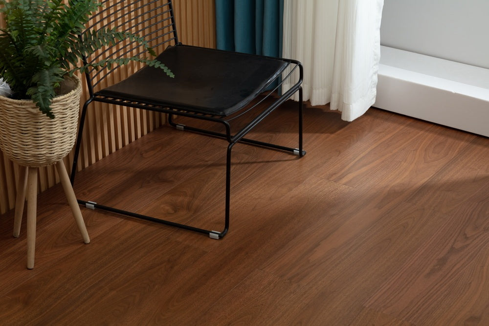 SK 1207 Full Birch Multi-layer Core Solid Wood Black Walnut Veneer 1.2mm Skid-resistant Lock Joint Engineered Flooring