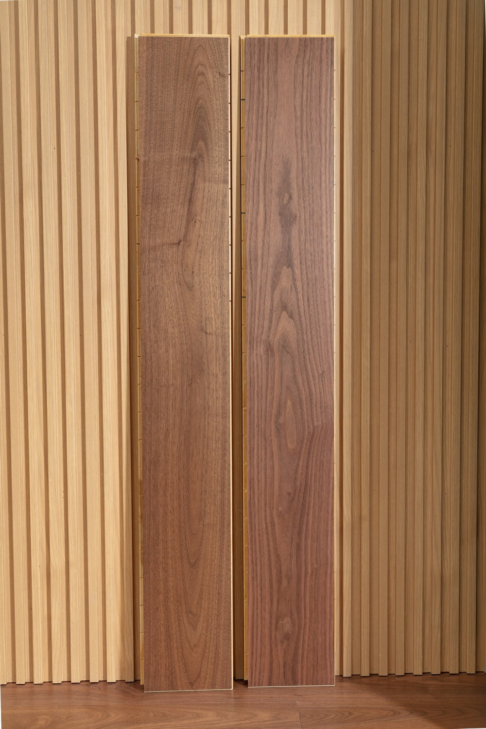 SK 1207 Full Birch Multi-layer Core Solid Wood Black Walnut Veneer 1.2mm Skid-resistant Lock Joint Engineered Flooring