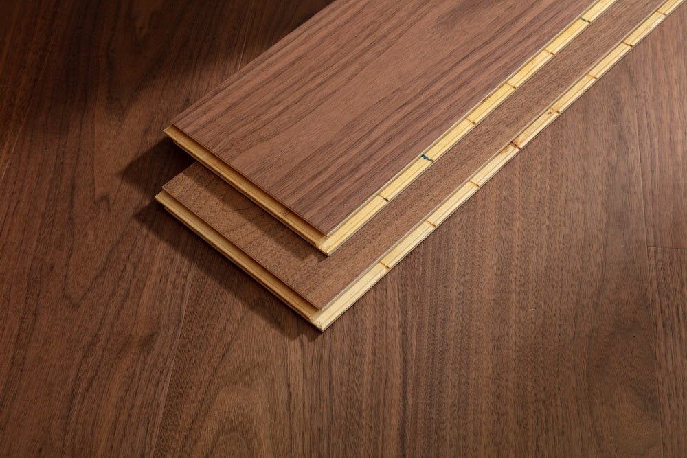 SK 1207 Full Birch Multi-layer Core Solid Wood Black Walnut Veneer 1.2mm Skid-resistant Lock Joint Engineered Flooring