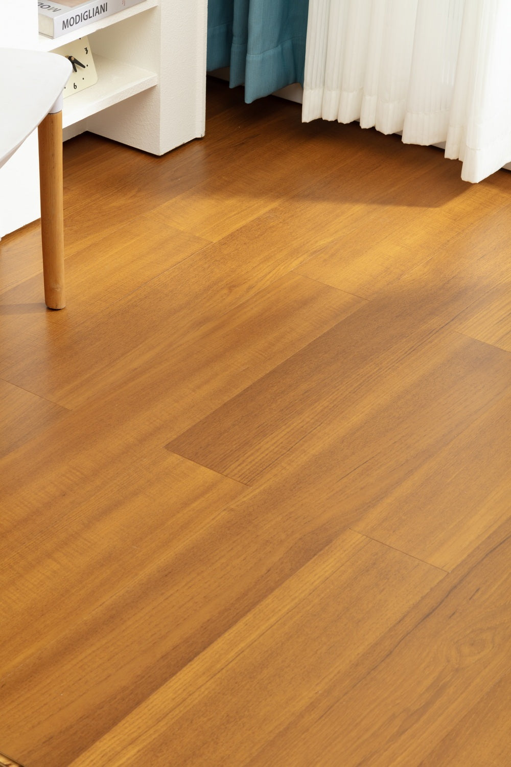SK 1208 Full Birch Multi-layer Core Solid Wood Teak Veneer 1.2mm Skid-resistant Lock Joint Engineered Flooring