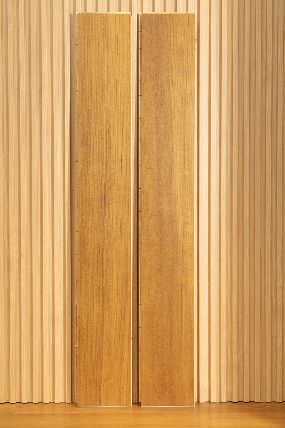 SK 1208 Full Birch Multi-layer Core Solid Wood Teak Veneer 1.2mm Skid-resistant Lock Joint Engineered Flooring