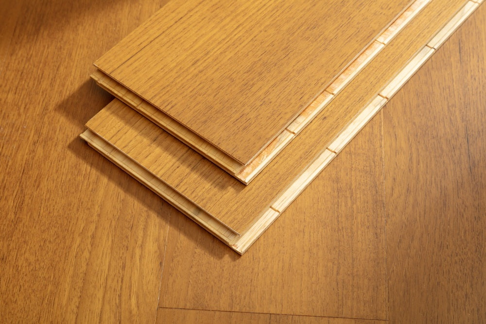 SK 1208 Full Birch Multi-layer Core Solid Wood Teak Veneer 1.2mm Skid-resistant Lock Joint Engineered Flooring