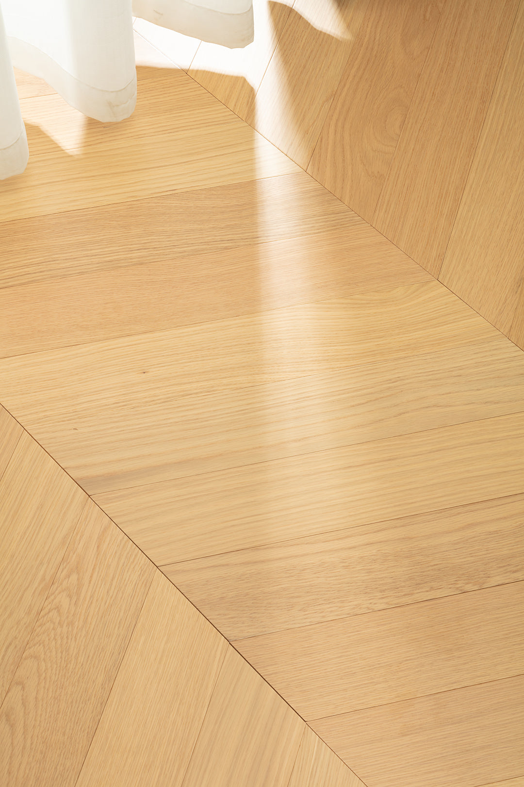 9505 Chevron Art Parquet Full Birch Multi-layer Core Solid Wood Oak Veneer Clickblock Joint Engineered Flooring