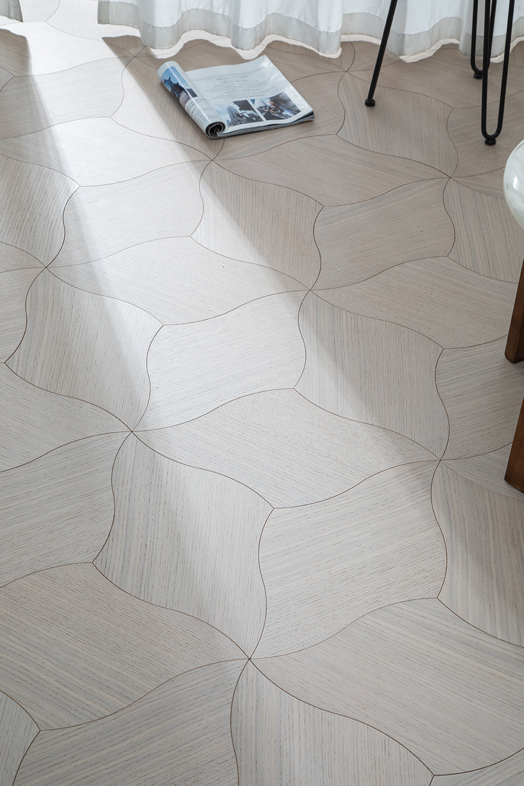 YXPX01 Quatrefoil Contour Art Parquet Full Birch Multi-layer Core Solid Wood Oak Veneer Flush Joint Engineered Flooring