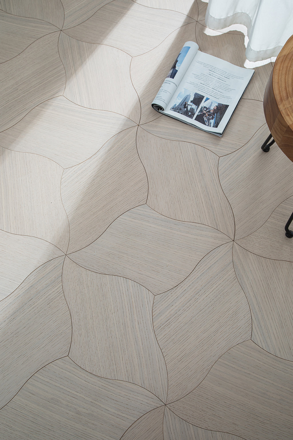 YXPX01 Quatrefoil Contour Art Parquet Full Birch Multi-layer Core Solid Wood Oak Veneer Flush Joint Engineered Flooring