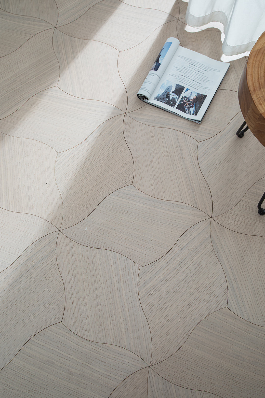 YXPX01 Quatrefoil Contour Art Parquet Full Birch Multi-layer Core Solid Wood Oak Veneer Flush Joint Engineered Flooring