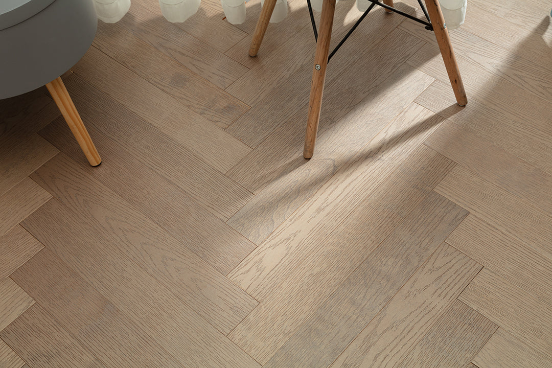 9208 Herringbone Art Parquet Metallic UV Finish Full Birch Multi-layer Core Solid Wood Oak Veneer Brushed Clickblock Joint Engineered Flooring
