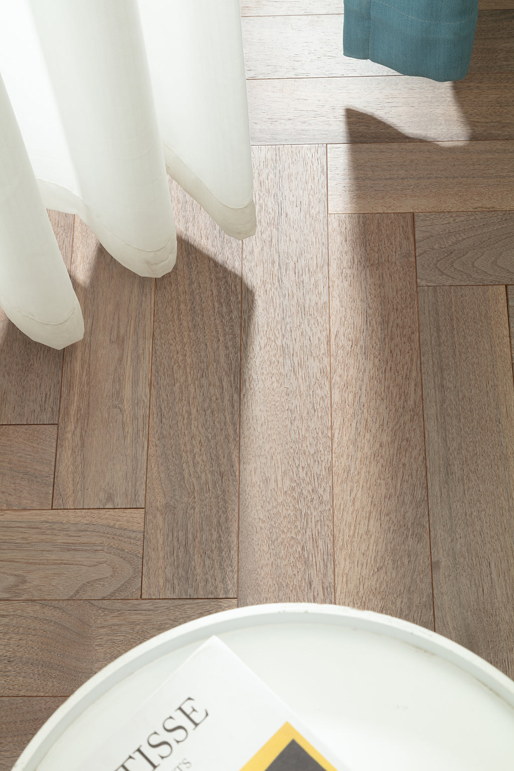 9215 Herringbone Art Parquet  Metallic UV Full Birch Multi-layer Core Solid Wood Black Walnut Veneer Brushed Clickblock Joint Engineered Flooring