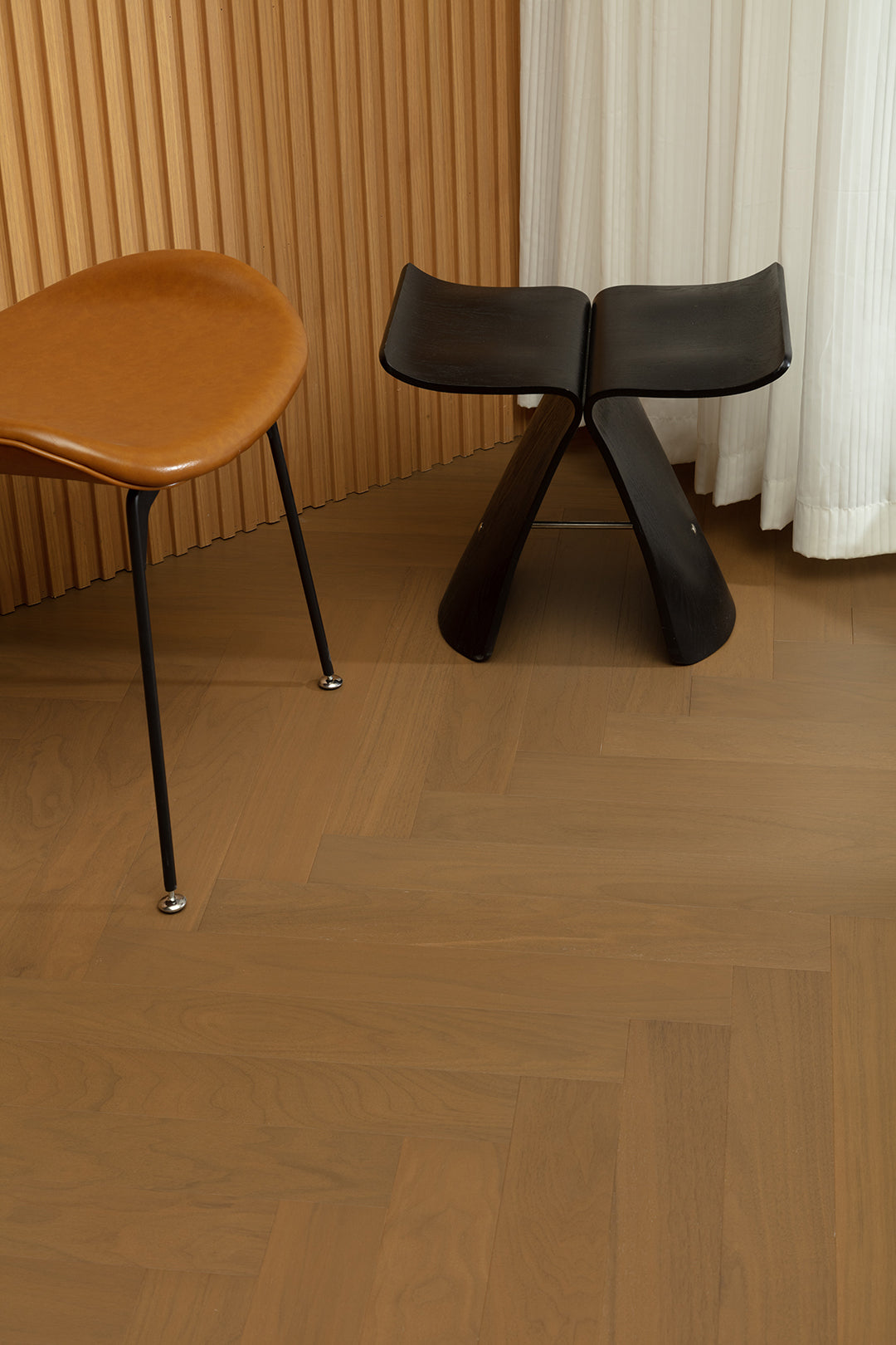 9235 Herringbone Art Parquet Full Birch Multi-layer Core Solid Wood Black Walnut Veneer Clickblock Joint Engineered Flooring