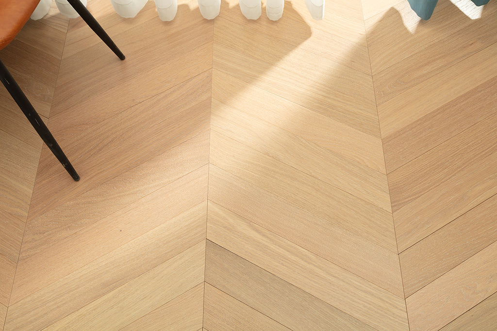 9506 Chevron Art Parquet Full Birch Multi-layer Core Solid Wood Oak Veneer Brushed Engineered Flooring