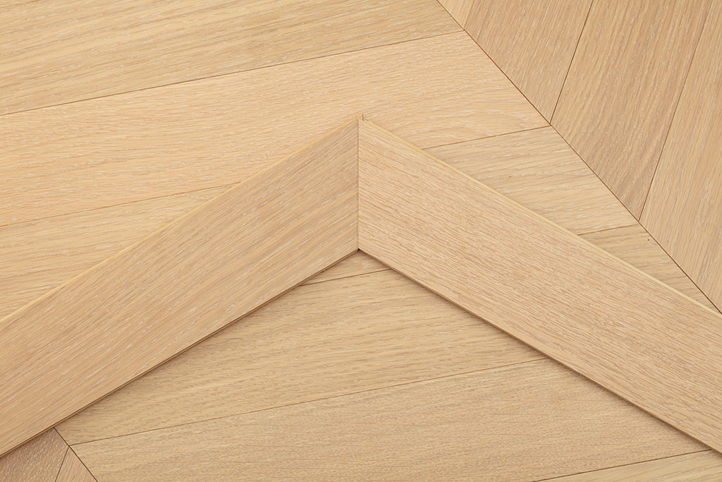 9506 Chevron Art Parquet Full Birch Multi-layer Core Solid Wood Oak Veneer Brushed Engineered Flooring