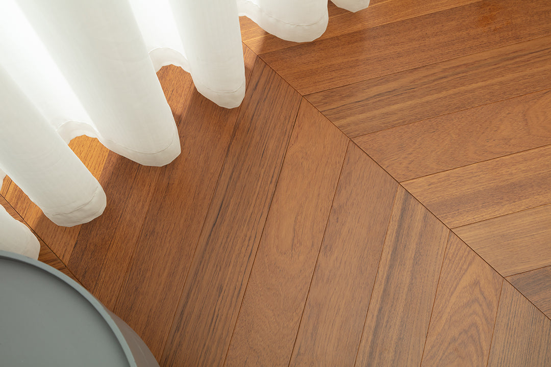 9517 Chevron Art Parquet  Full Birch Multi-layer Core Solid Wood Teak Veneer Brushed Engineered Flooring