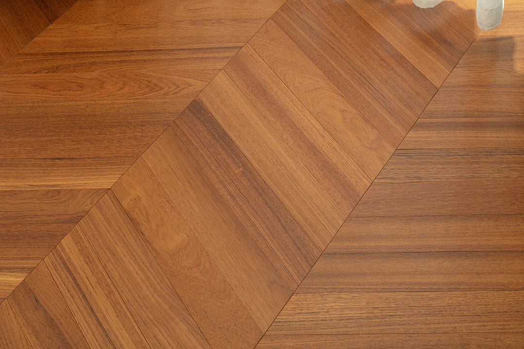 9517 Chevron Art Parquet  Full Birch Multi-layer Core Solid Wood Teak Veneer Brushed Engineered Flooring