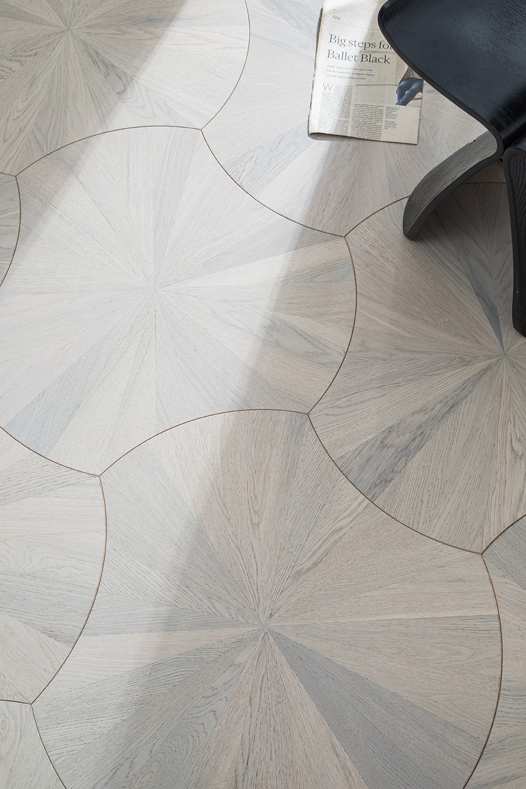 YXPX02 Sunburst Contour Art Parquet Full Birch Multi-layer Core Solid Wood Oak Veneer Flush Joint Engineered Flooring