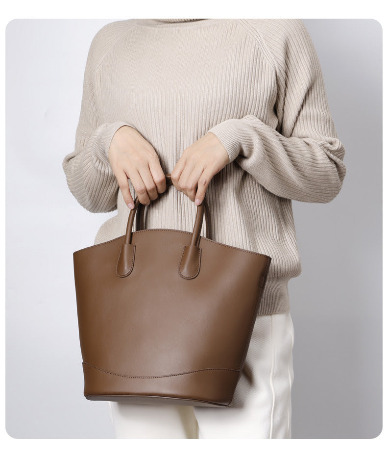 Vintage Large Capacity Commuter Tote Bag Cowhide Bucket Bag Crossbody Shoulder Bag for Women
