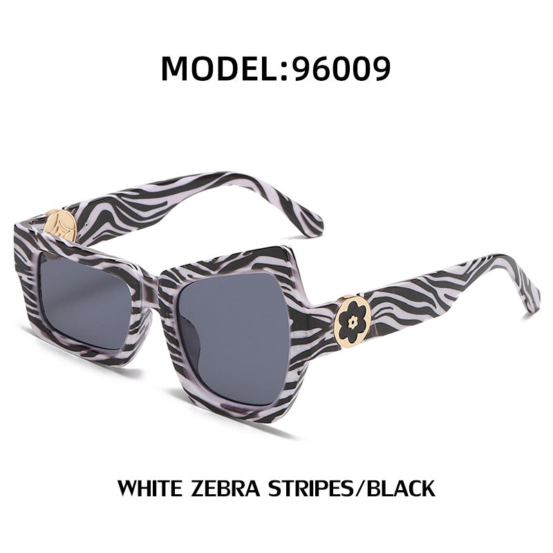 European and American Steampunk Sunglasses Unique Irregular Outdoor Sun Protection Sunglasses for Men High-end Glasses Wholesale