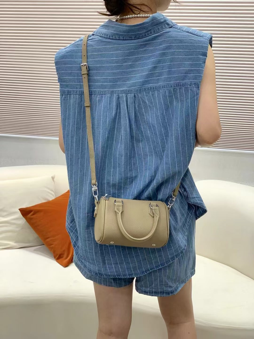 High-end texture genuine leather Boston pillow bag for women2025New Top Layer Cowhide Handbag and Crossbody Bag from Shiling