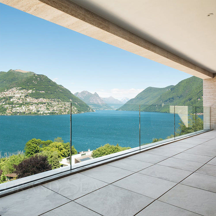Outdoor Simple Balcony Glass Railing Balustrade Designs for Swimming Pool