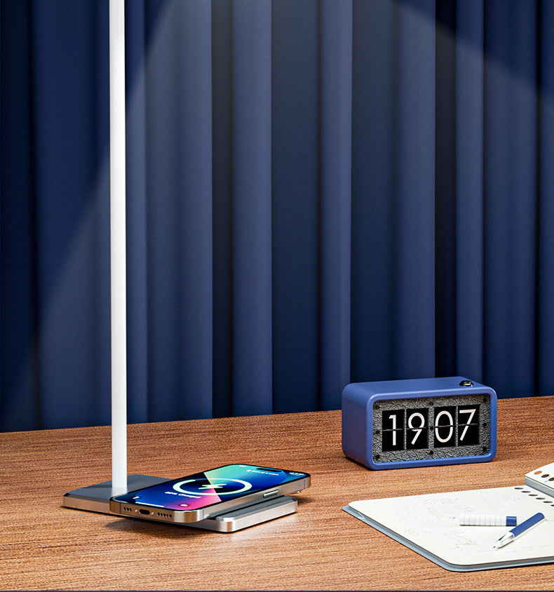Multifunctional Desktop Eye-protecting Reading Lamp