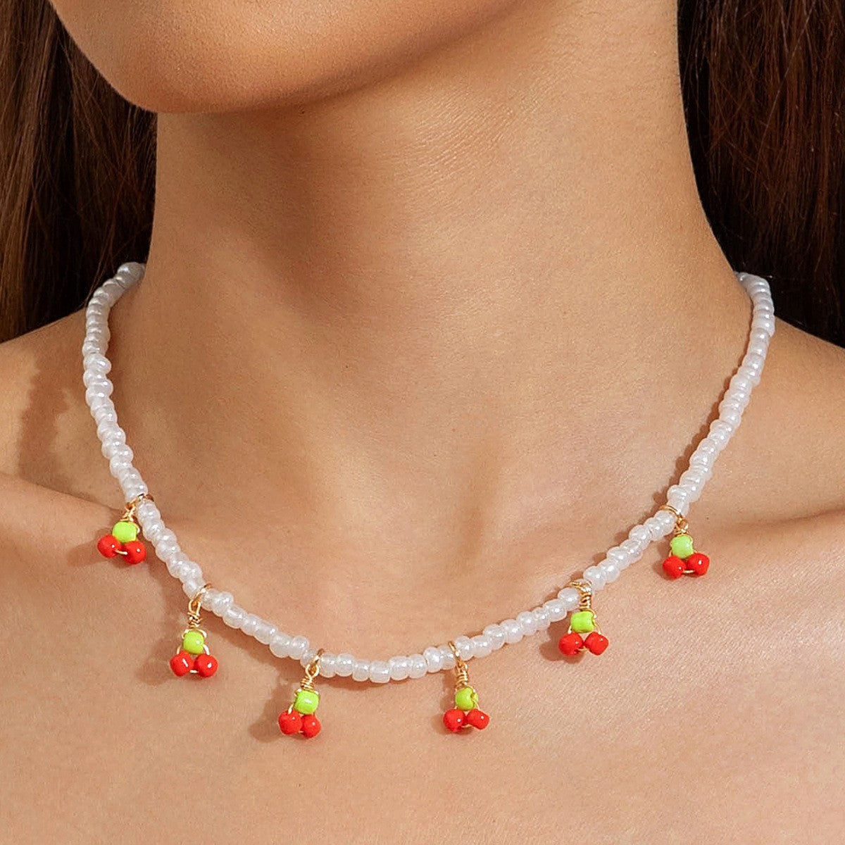 European and American Style Jewelry Light Luxury Imitation Pearl Cherry Necklace High-End Versatile Grass Multi-Layer Stacking Necklace Wholesale