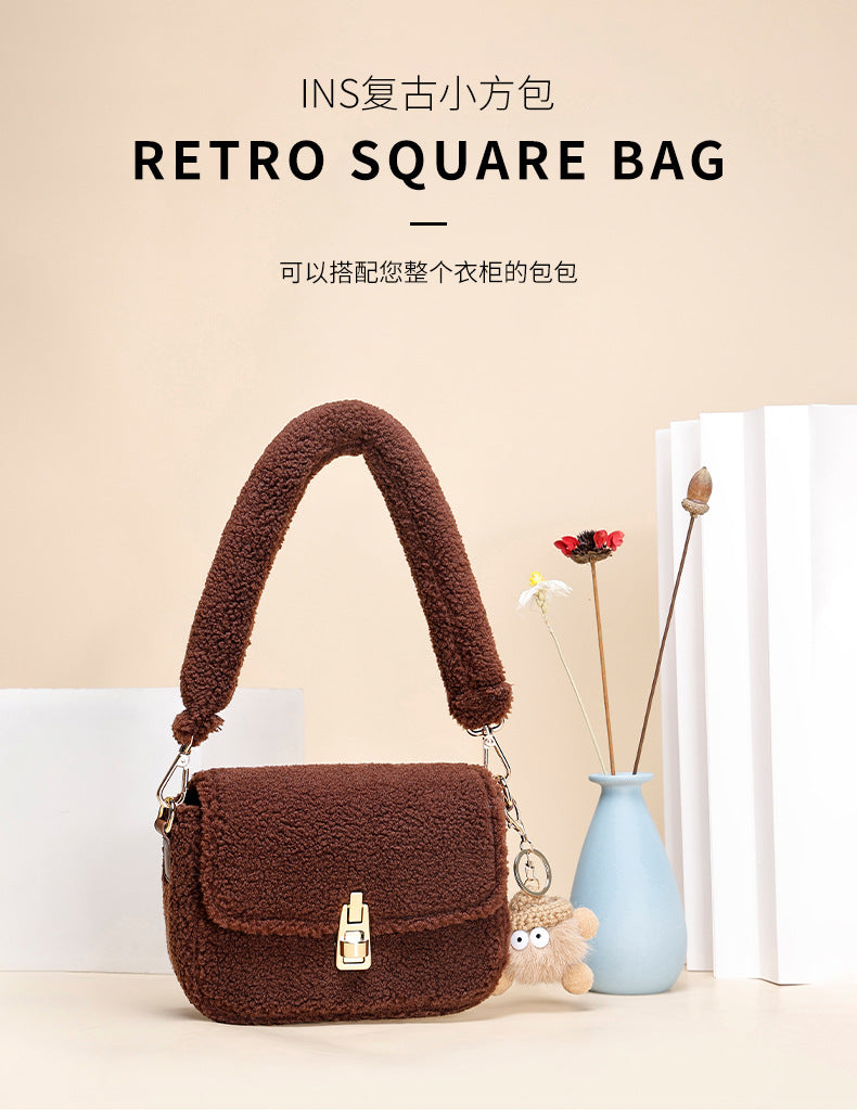 Korean Style Fashion Plush bsga Single Shoulder Crossbody Small Square Bag Cute Trendy European and American Hot-Selling Women's Bag Wholesale