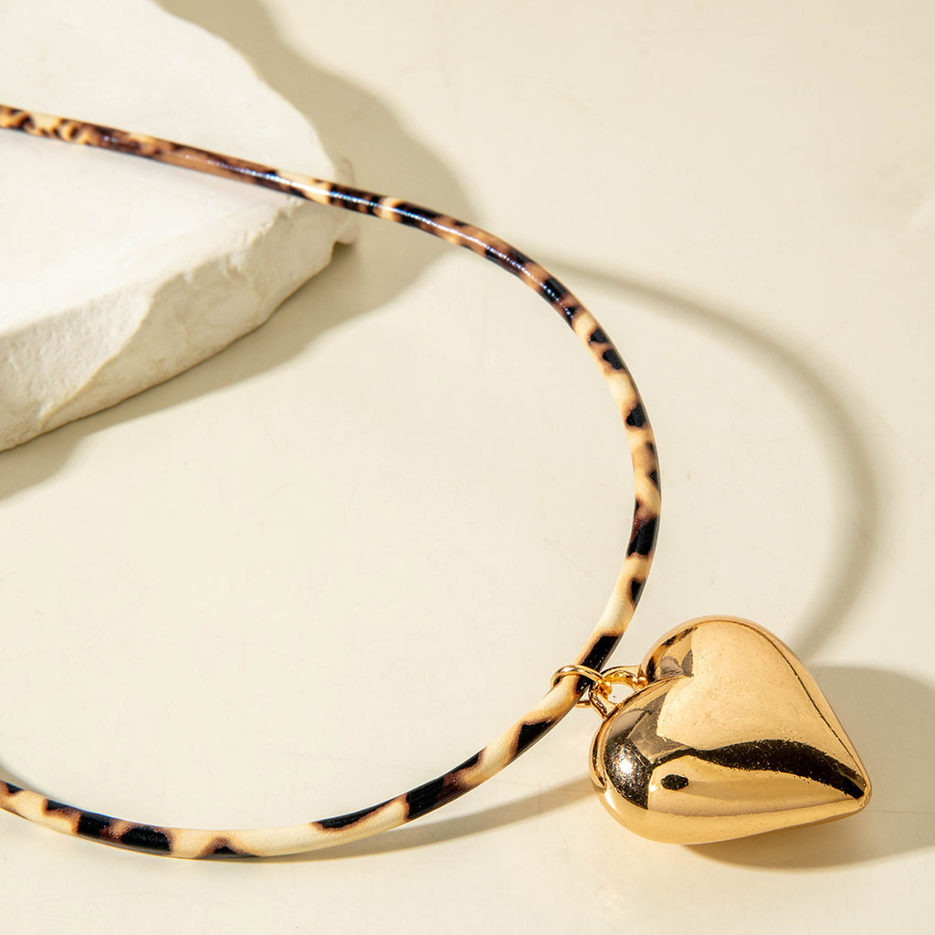 European and American Fashion Accessories Melad Leopard Print Exaggerated Necklace  Heart Pendant Vintage High-End Necklace
