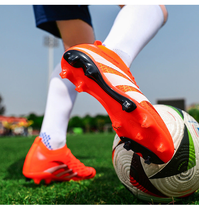 2025New Football Shoes for Men and Women, Youth Students, Fashionable and Comfortable, Long Spikes, Low-top, Factory Direct Sale