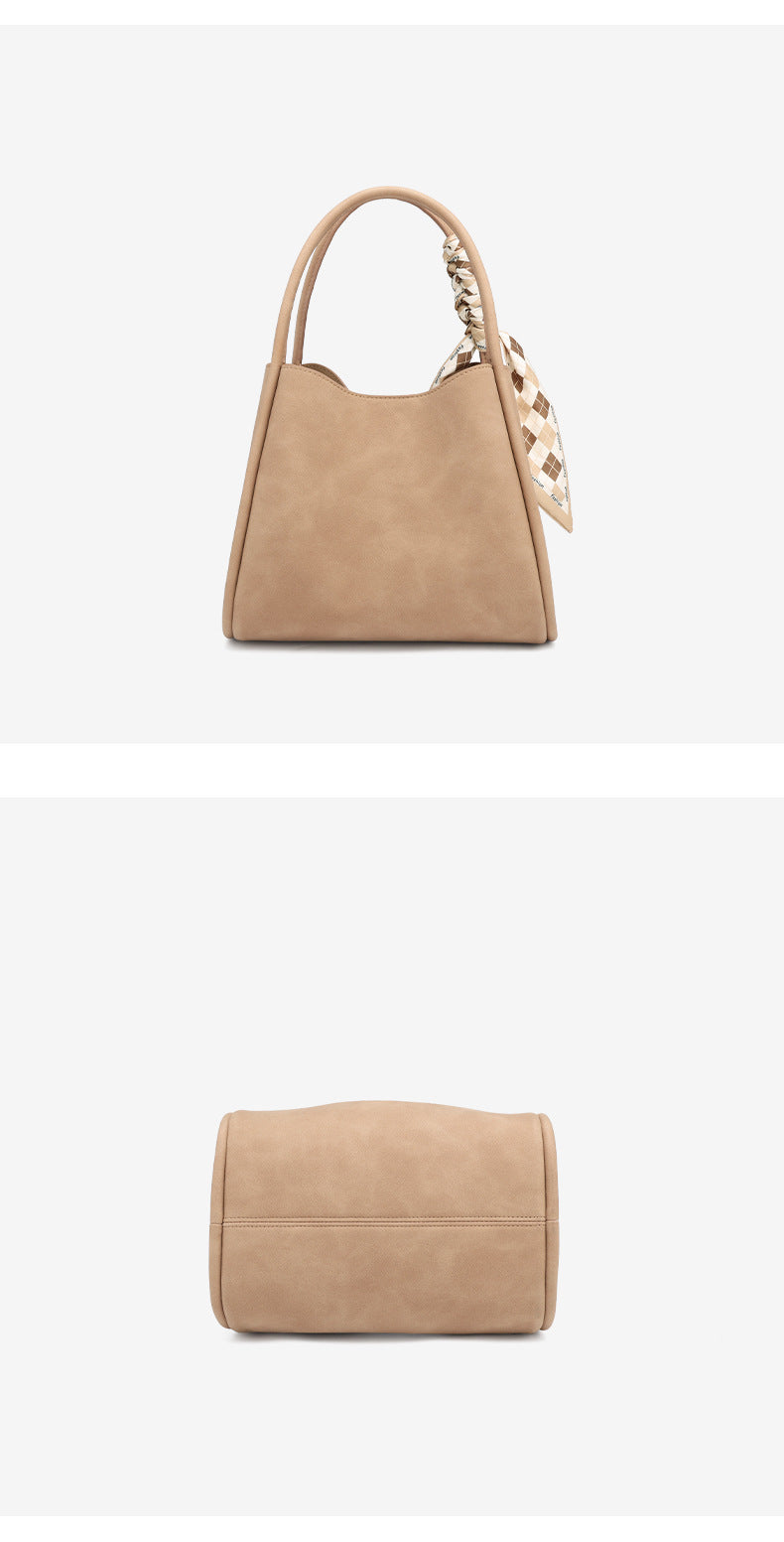 European and American New Bucket Bag Versatile Handbag Large Capacity Showy Basket Bag Women's Fashion Light Luxury Single Shoulder Crossbody Bag