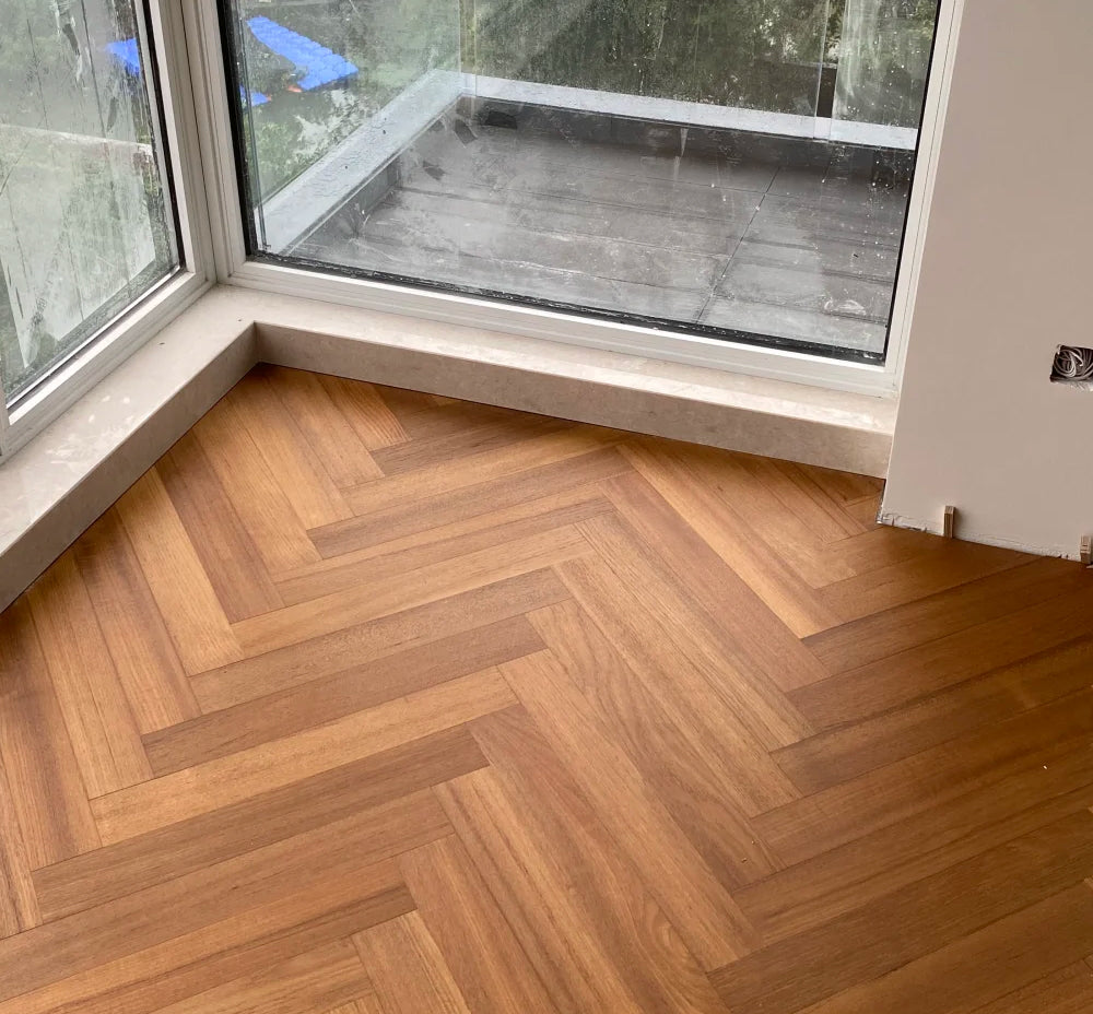 18mm Engineered Herringbone Teak Flooring Multilayer Core Strength Custom Design Luxury Villas Commercial Interiors Outdoor Park