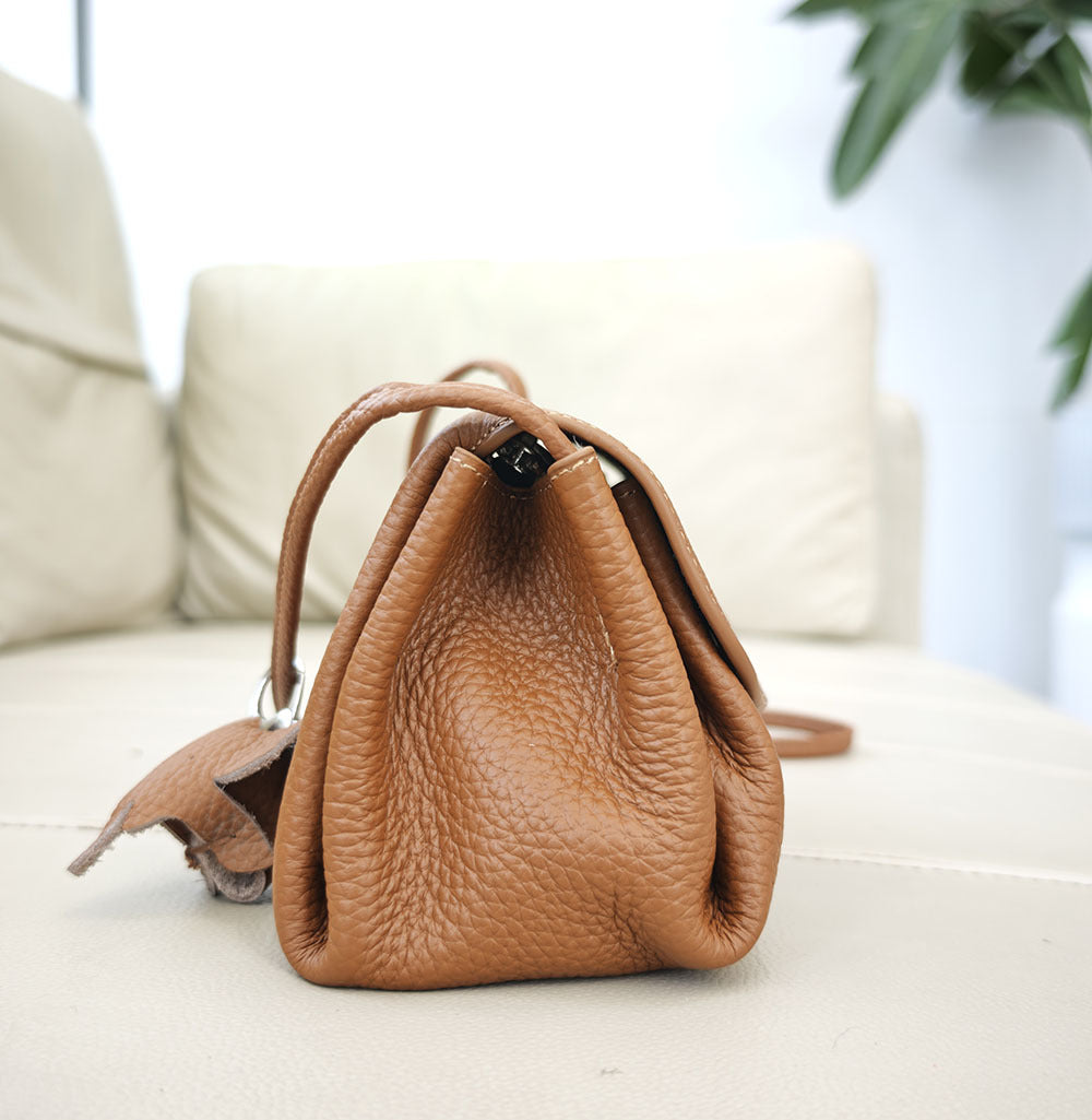 Genuine Leather Small Square Bag Daily Simple Women's Bag2025New Casual Little Elephant Commuting Versatile Cover Head Single Shoulder Crossbody Bag