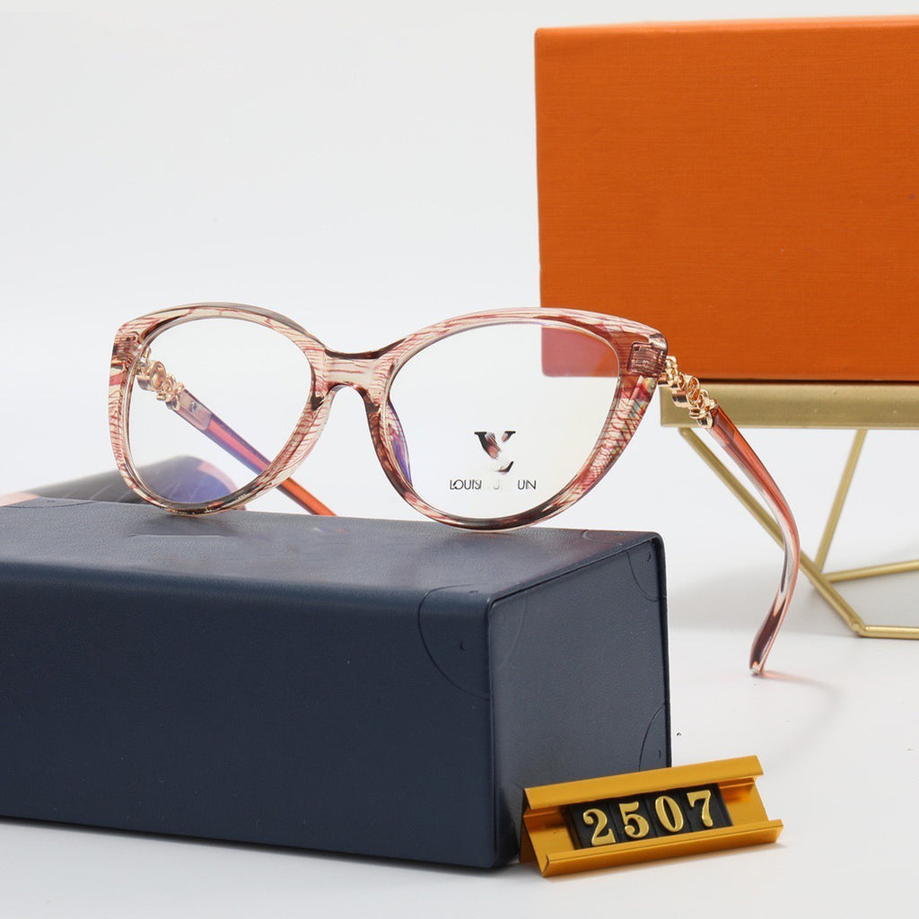 Lujia Small Cat Eye Prescription Glasses for Students tr90Wholesale Eyeglass Frames for Women, Medium Size, Natural Look, High-end Feel