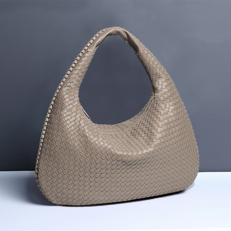 European and American New Crescent Women's Bag Fully Handwoven Handheld Dumpling Bag Fashionable Versatile European and American Style Single Shoulder Underarm Bag